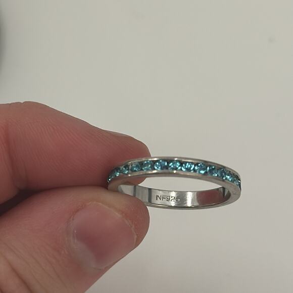 Sterling silver Blue Cubic Zirconia Flat Eternity Band Ring size 8 - Picture 2 of 3